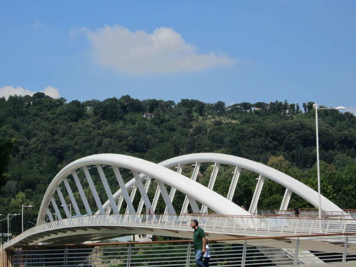 Готель Ponte Della Musica Teatro Olimpico Рим Екстер'єр фото